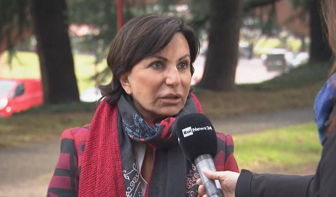 Isteria da bollettino, Gismondo: «Non ha senso contare i contagi, controlliamo i veri decessi. Si muore positivi per altre patologie»