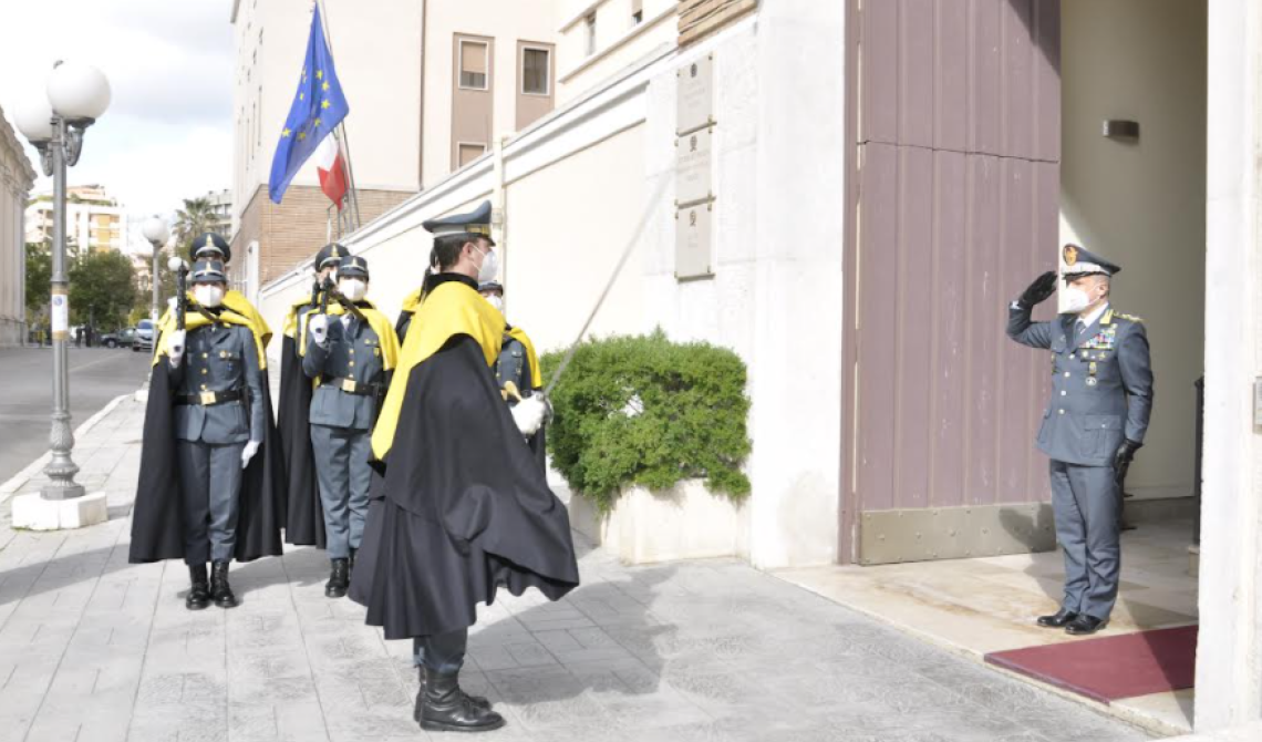 Il comandante generale della GdF, Zafarana, a Foggia accende di elogi le Fiamme Gialle di Capitanata per il lavoro svolto