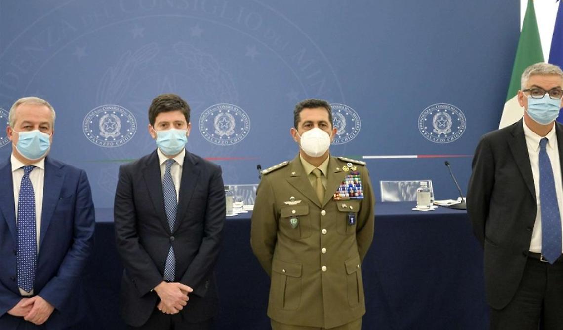 A due anni da Codogno ecco l'annuncio di Figliuolo: quarta dose dal primo marzo