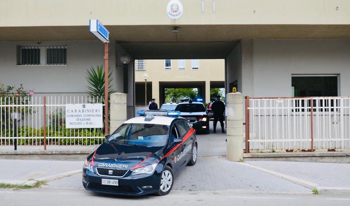 Molise vietato per 4 di Foggia sorpresi con attrezzi da scasso, dopo una serie di furti nelle villette della costiera molisana