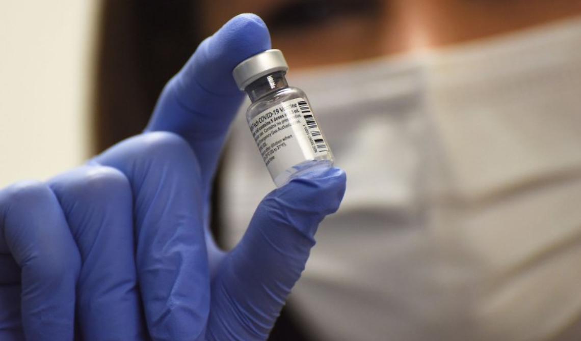 C'è il calo di utenza e a Matera chiude un hub vaccinale di Via Sallustio 