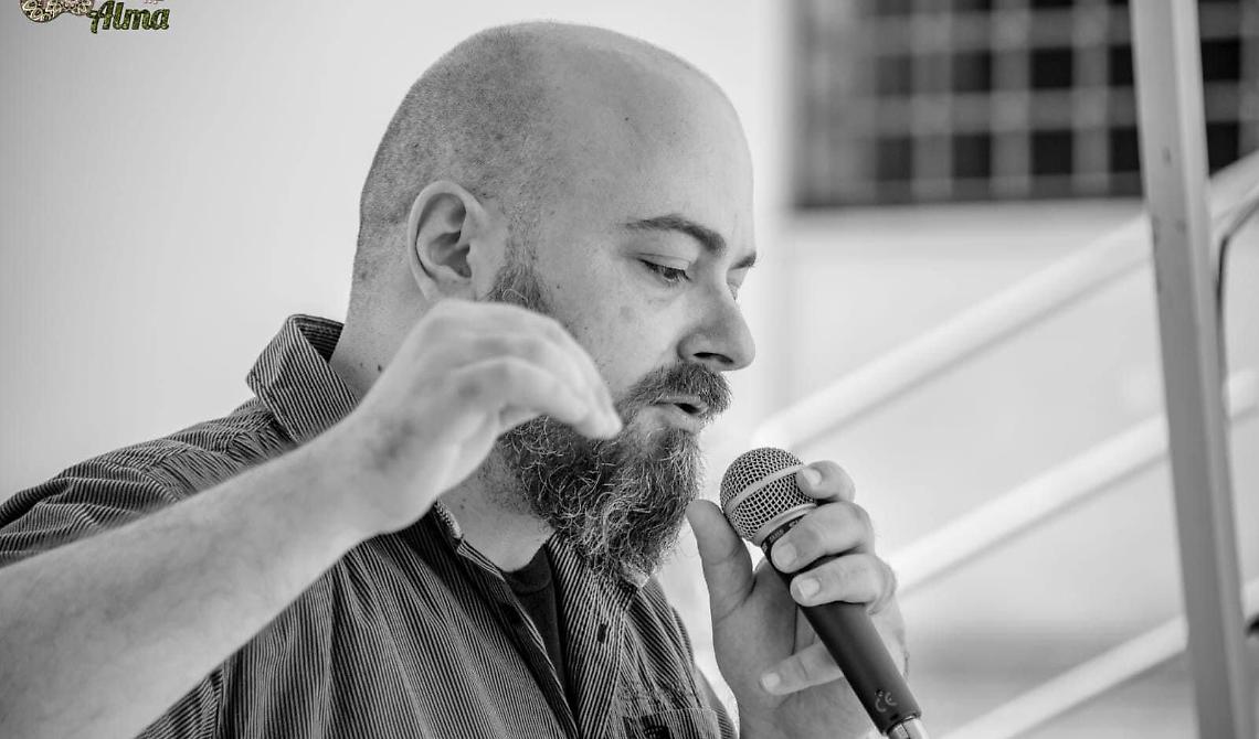 Da “Lavorare stronca” a "Oral sex",  la traversata tra satira e fumetto nello stupore di Angelo Zabaglio