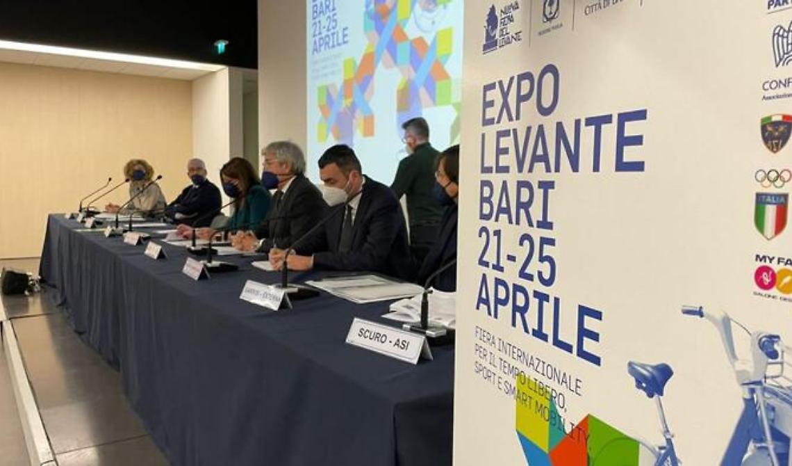 A Foggia ci sono guerra e covid e la Fiera non si può fare, a Bari invece apre Expolevante alla Fiera del Levante (dove c'è un ospedale Covid)