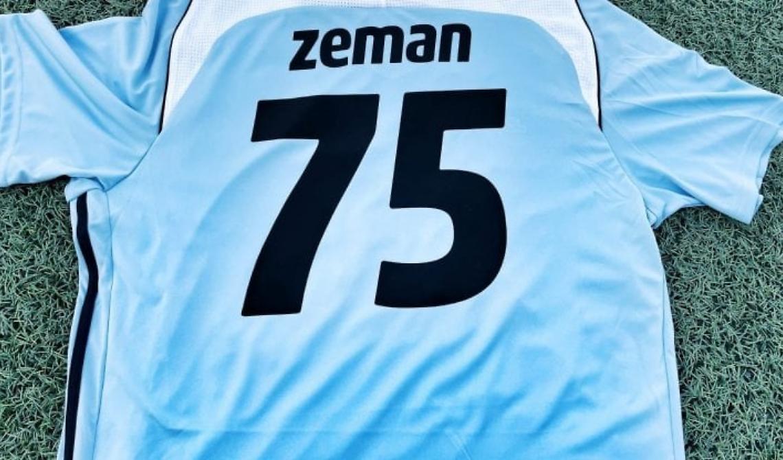 Accoglienza speciale per il Foggia a Chiavari, con la maglia dell'Entella che festeggia i 75 anni di Zeman