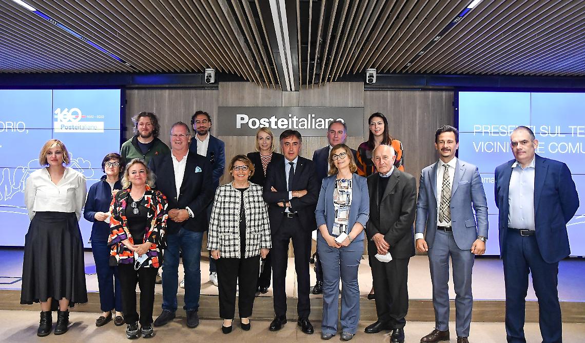 Il terzo settore svetta con Poste Italiane