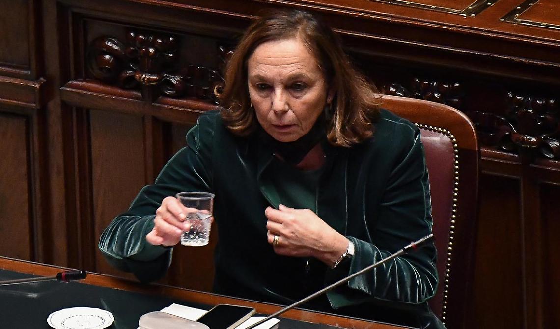 Stagionali? La cura Lamorgese con paternità leghista: "Il decreto flussi per ampliare l’ingresso legale in Italia"