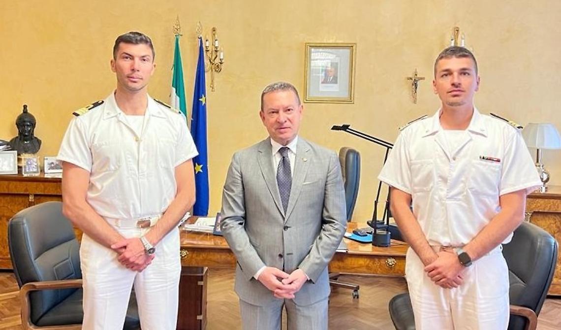 Il Prefetto di Potenza ha ricevuto il nuovo Comandante dell’Ufficio Marittimo di Maratea