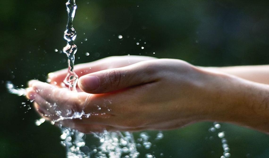Siccità, la stima di Sima: ogni italiano consuma in media 245 litri di acqua al giorno