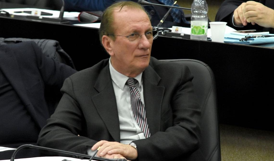 Posti di lavoro in cambio di regali, indagato a Lecce anche l'ex assessore  al Welfare della Regione Puglia Salvatore Ruggeri