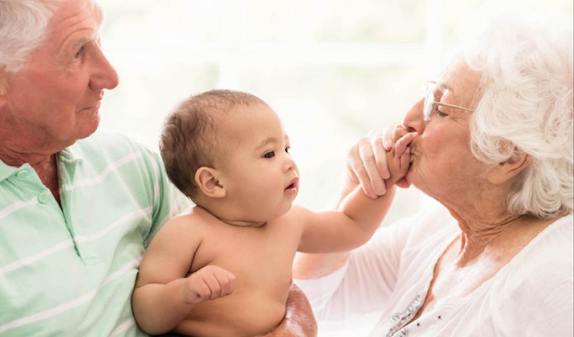 Chi pensa ai nonni che hanno costruito la nostra libertà e il nostro benessere?