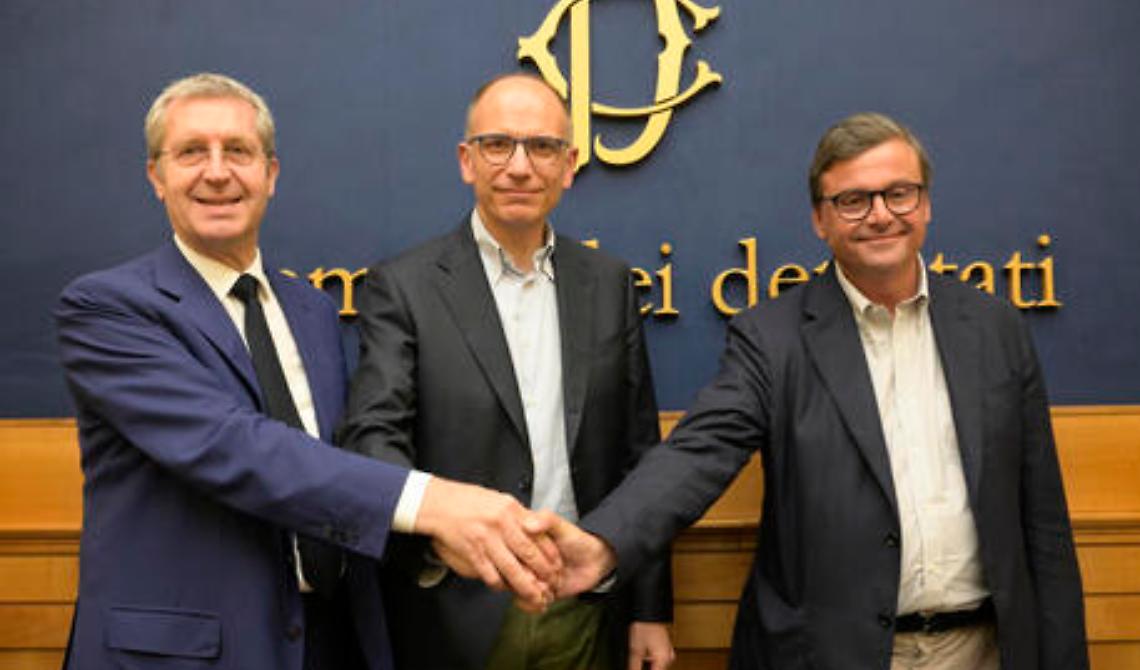 Centristi a sinistra: intesa tra Pd e Azione con +Europa per le elezioni del 25 settembre