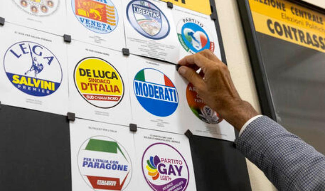 Elezioni, via la corsa dei simboli: oltre 50, "Poeti d'Azione" e "Follia" compresi