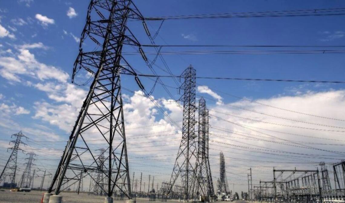 Energia, in Italia il prezzo medio sfonda quota 718 euro al Mwh
