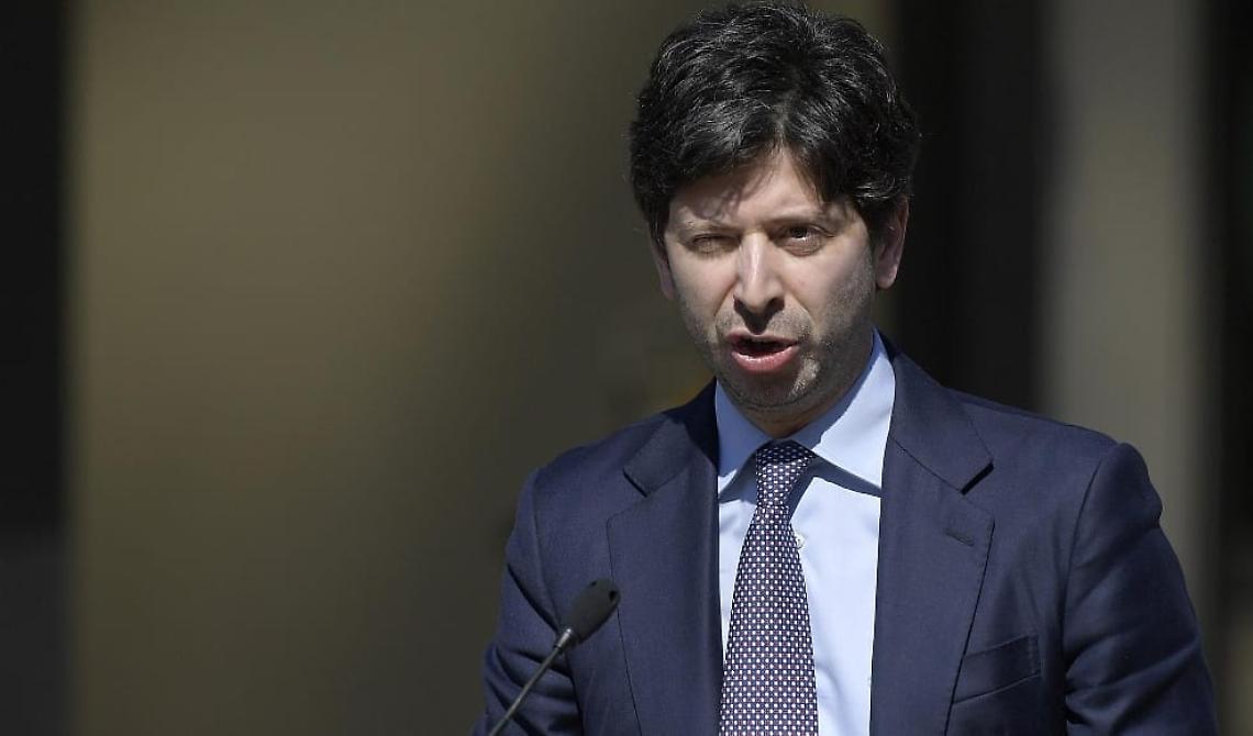 Speranza ce la fa e piazza il fedelissimo. Ira di FdI, Zaffini: «Compagni di scuola a Potenza»
