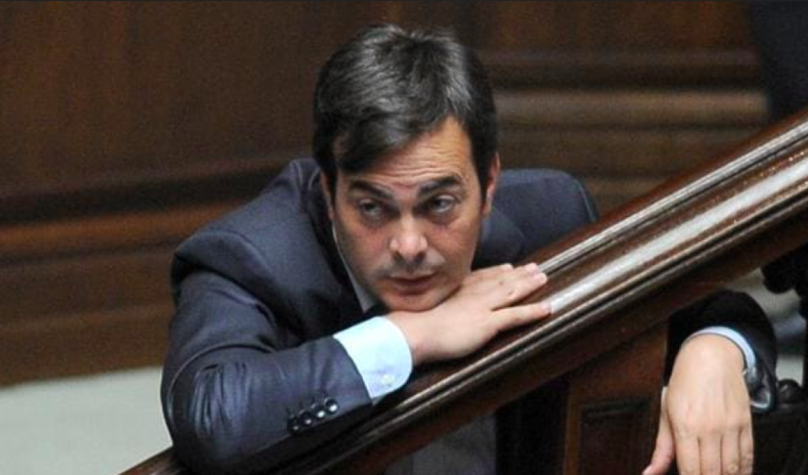 Il napoletano in campagna elettorale storce il naso per il gas gratis ai lucani: «È uno spreco»