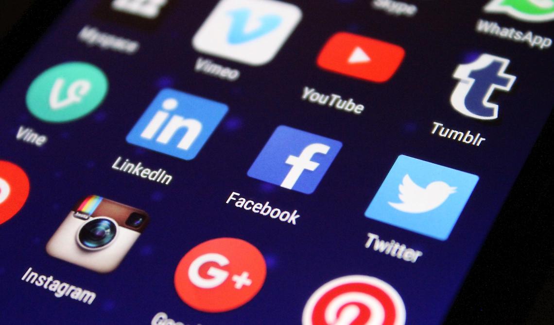 AidaMonitoring, elezioni e social: su Facebook bene Salvini, Meloni e Conte su Twitter volano Calenda e Renzi. Male Enrico Letta