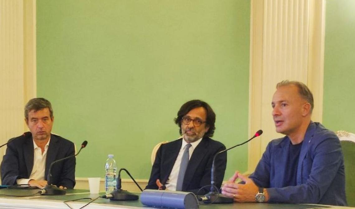 Stellantis e investimenti al Sud, a Potenza il ministro del Lavoro Andrea Orlando fa il punto 