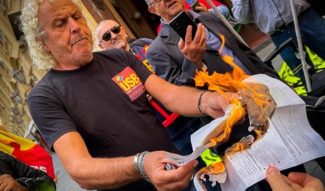 Caro bolletta, a rischio la panificazione. Il racconto di un imprenditore: "Da 1.500 a 6.100 euro, così è difficile tenere i forni accesi"