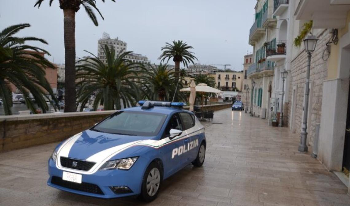 Arrestati due giovani di Foggia con l'accusa di aver rapinato e picchiato un minorenne a Bari