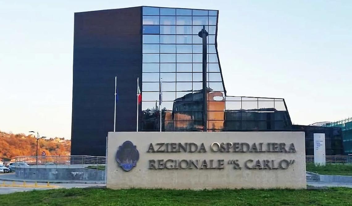 A volte basta una Pec .. dal Ghana al San Carlo di Potenza per un delicato intervento, la storia di Blessing 