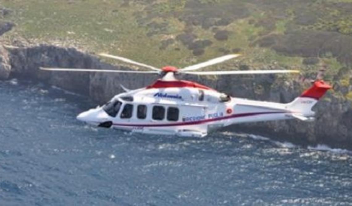 Mistero sull'elicottero dell'Alidaunia di Foggia partito dalle Tremiti e scomparso dai radar: 7 e persone a bordo, tra cui due bambini