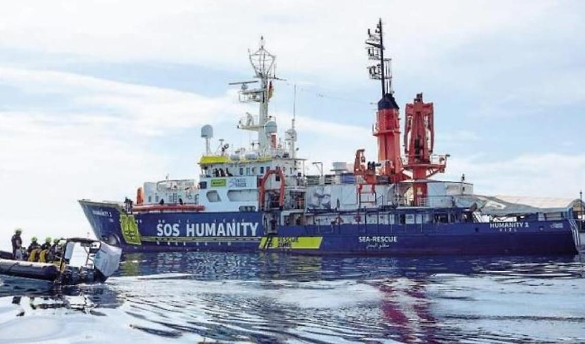 Voci fuori dal coro Dem, parla il vice presidente della Campania: "Ong servizio di linea e non di soccorso"