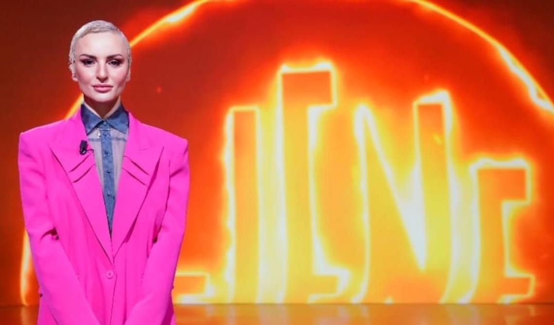 Questa sera ospite della trasmissione 'Le Iene' una inedita Arisa si racconterà commossa