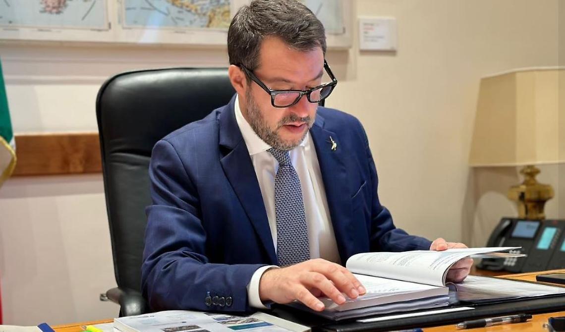 Salvini spinge i commissari Anas per l'avanzamento delle opere stradali, c'è anche la Garganica in Puglia