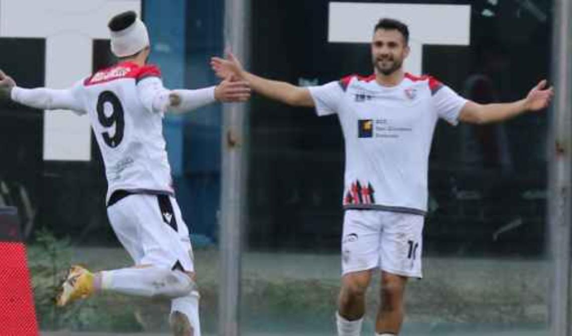 Il Foggia a Latina per i botti di fine anno: 5, quanti sono i gol che segnano il futuro