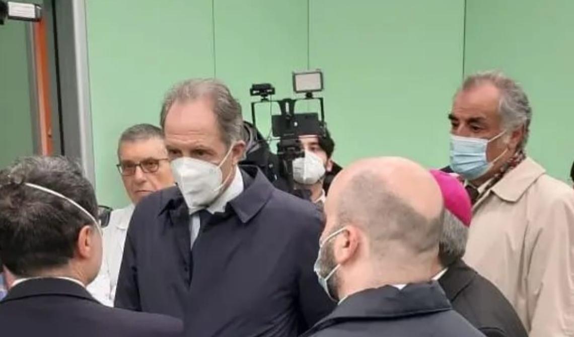 Ospedale di Melfi, inaugurato il nuovo padiglione di ingresso. Bardi: "Scritta una bella pagina"