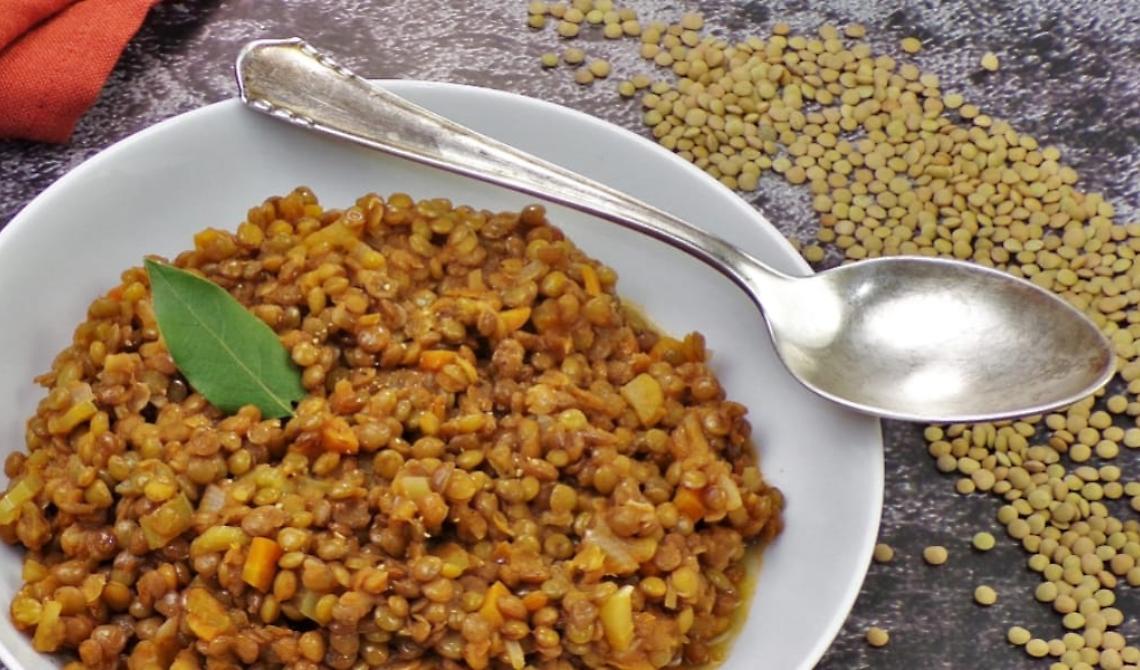 Tradizioni di Capodanno: trionfano le lenticchie, la 'carne dei poveri' che occupa oltre il 50 per cento del mercato dei legumi secchi in Italia
