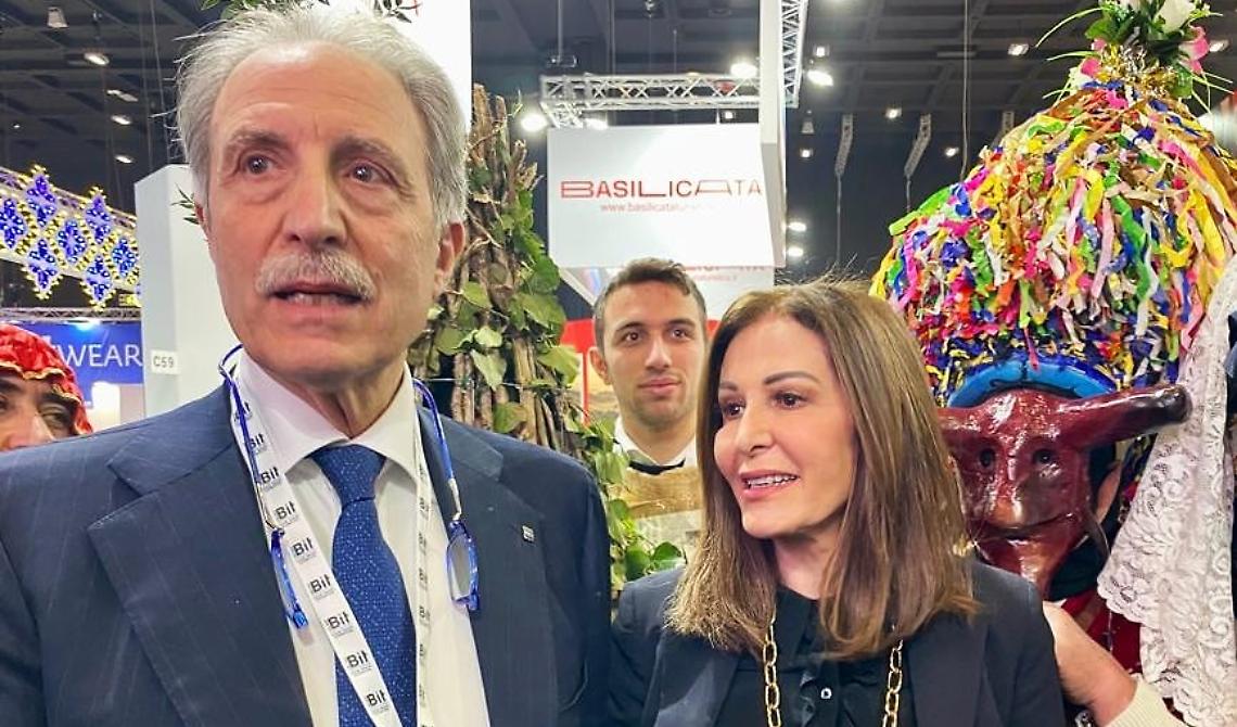 Lo stand lucano brilla alla Bit di Milano, per il ministro Santanchè: "C'è un patrimonio unico"