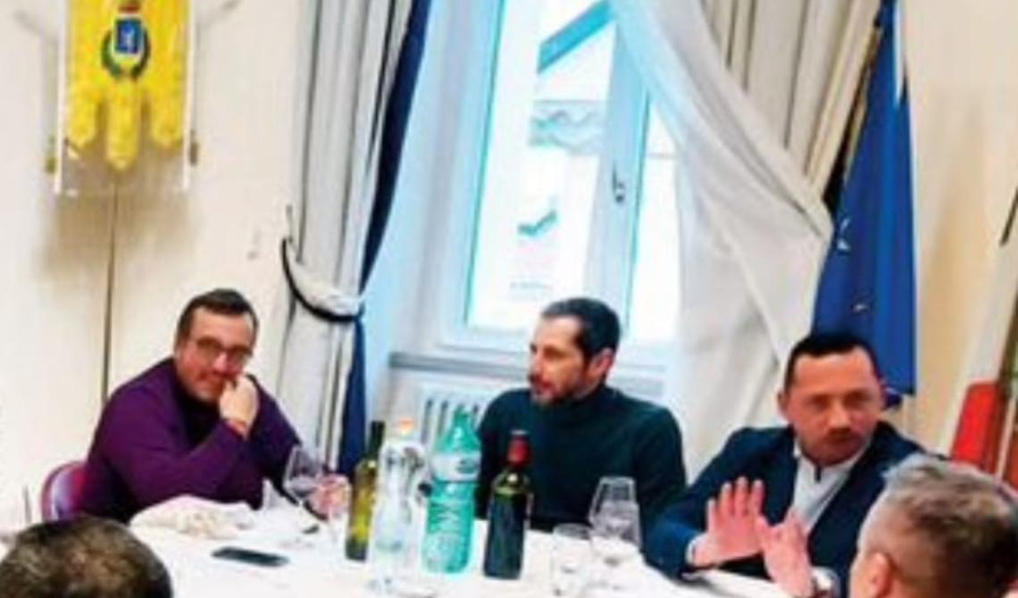 Banchetti e sedi istituzionali, Smaldone non ci sta: "Mancanza di rispetto, cosa ne pensa Salvini?"