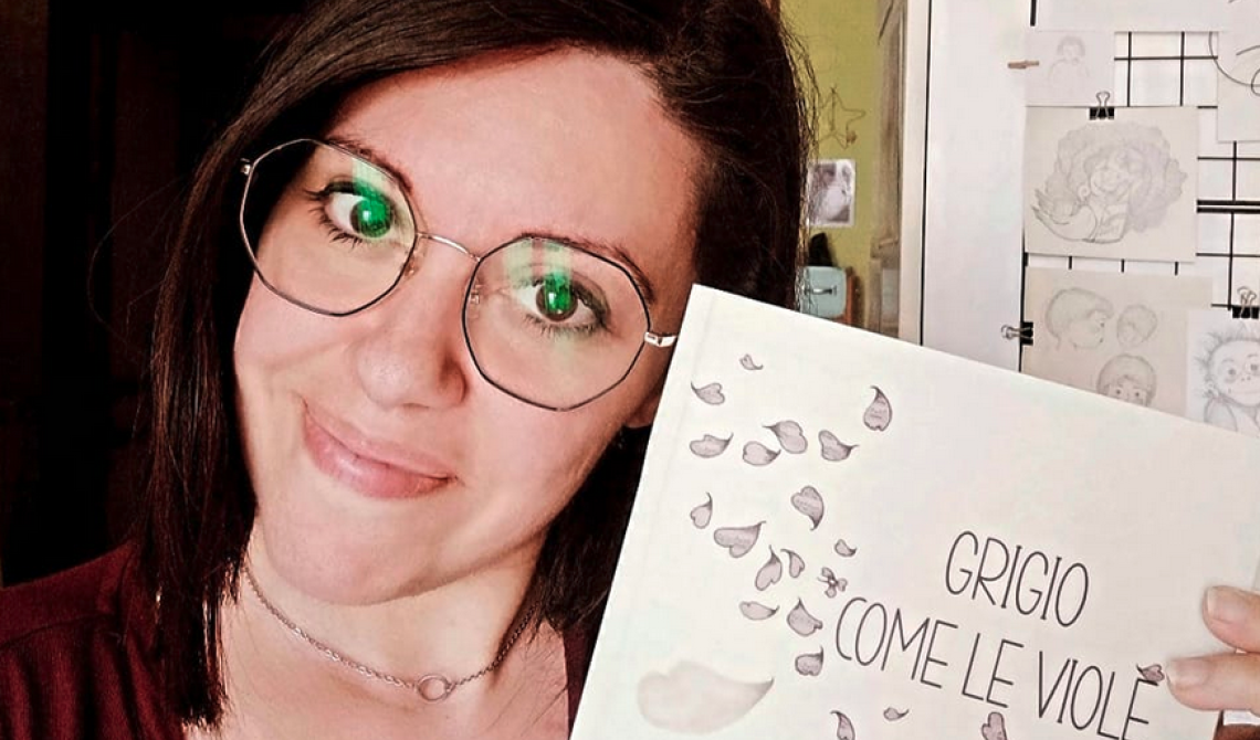 Breve storia di Gusy Acunzo, la donna che vuole camminare attraverso i testi