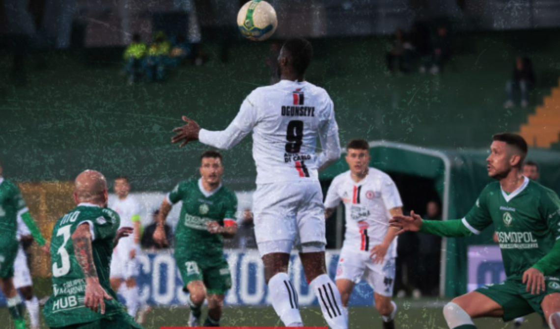 Tempo da lupi ad Avellino: il Foggia esce malconcio dalla tana del "Partenio"