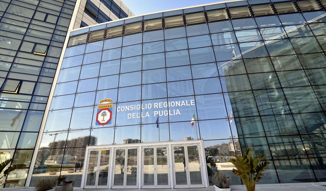 La Puglia è la terza regione d'Italia in cui si spende di più per incarichi e consulenze