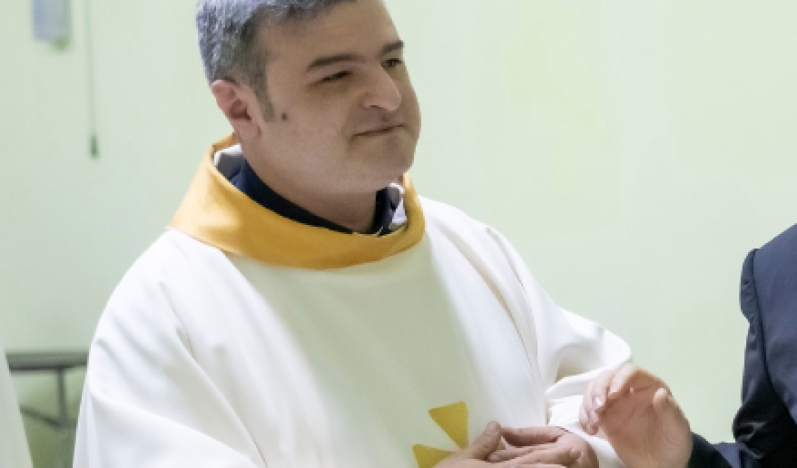 Rocchetta Sant'Antonio piange la morte improvvisa del suo giovane parroco: don Antonio Aghilar