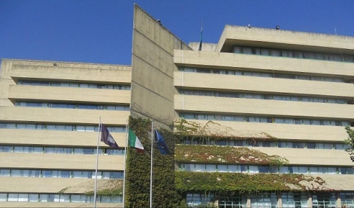Arresti domiciliari per il 47enne che ha minacciato con un coltello una dipendente nel Municipio di Matera