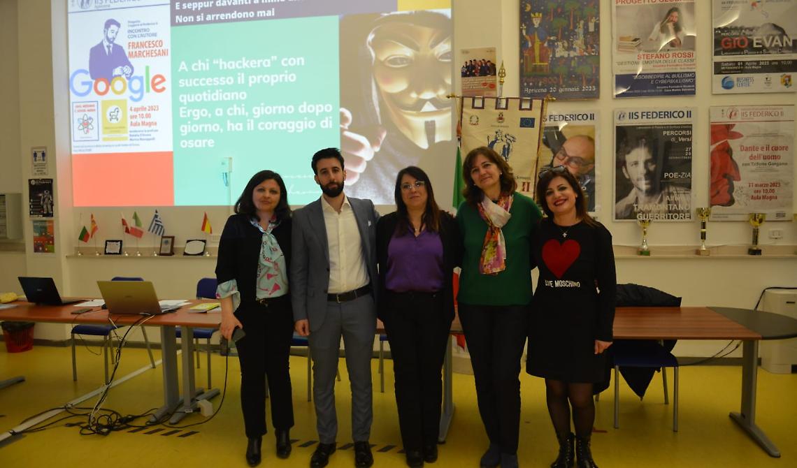 Apricena, a lezione con Francesco Marchesani di Google