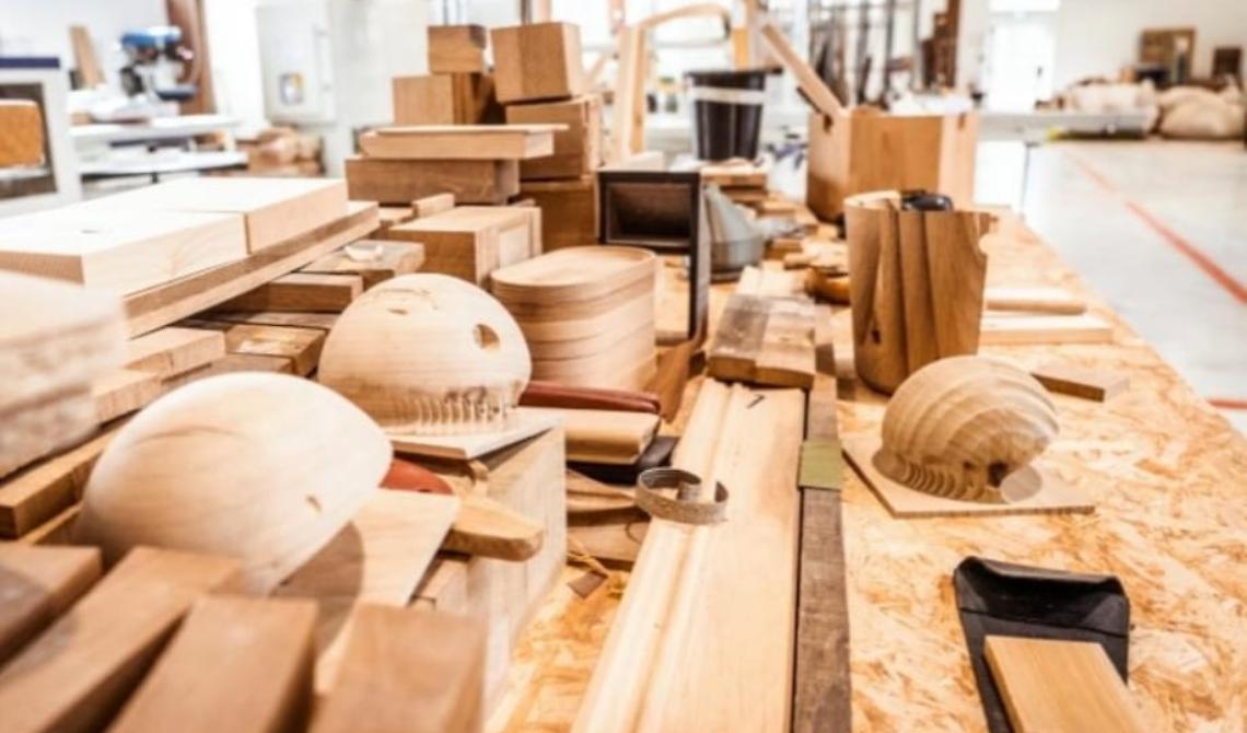 A Matera protestano gli operai del settore legno - arredo