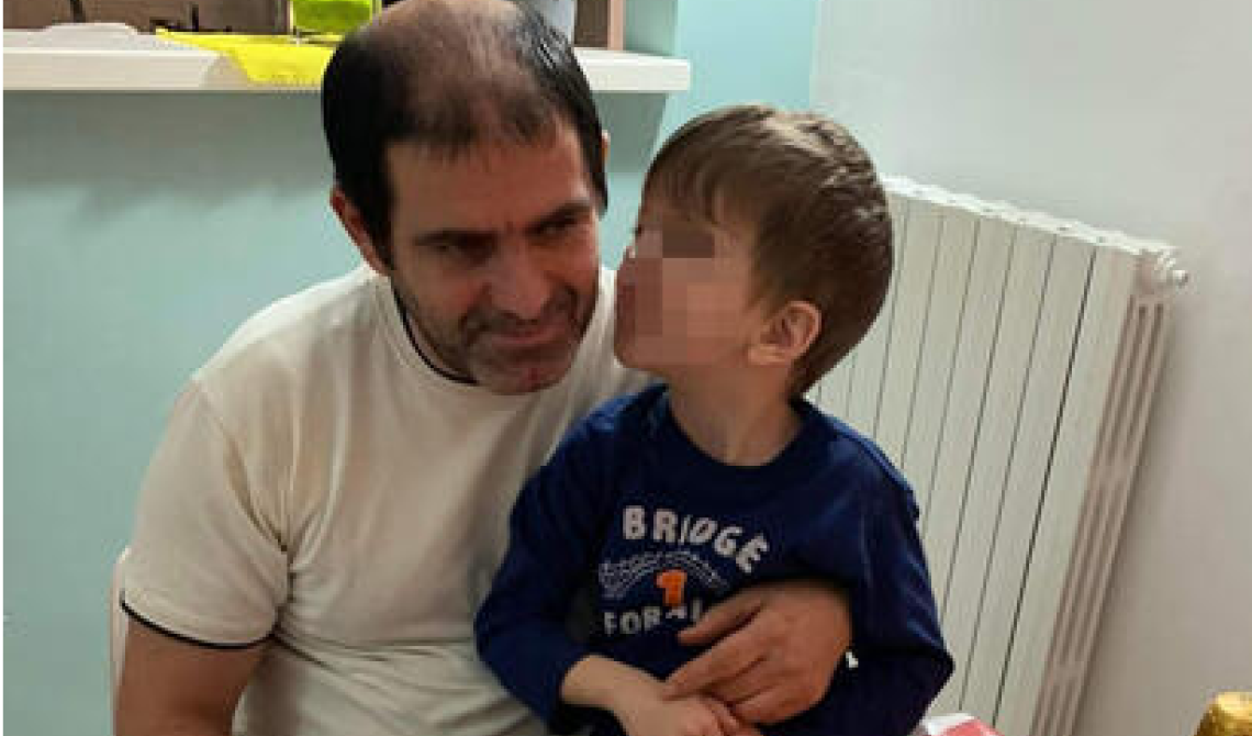 Il bambino assiste al duplice omicidio del padre a Torremaggiore, gli avvocati dell'albanese: "Non voleva fargli del male"