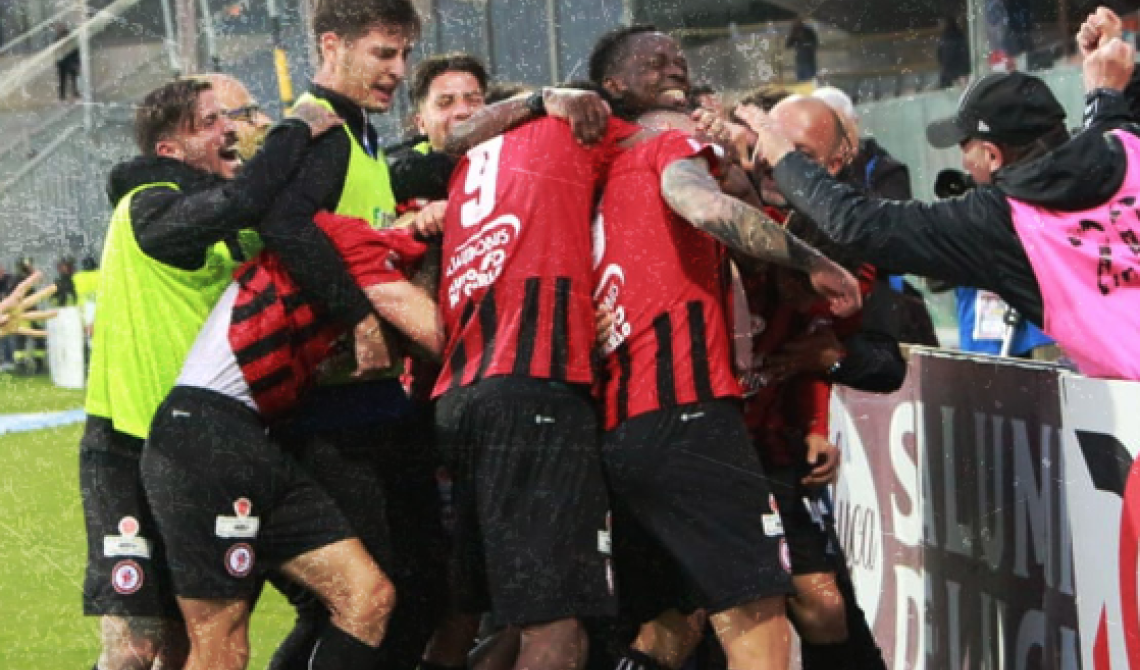 All'arrembaggio con Potenza, ma il Foggia trattiene i lucani e guadagna il varco alle fasi nazionali dei playoff