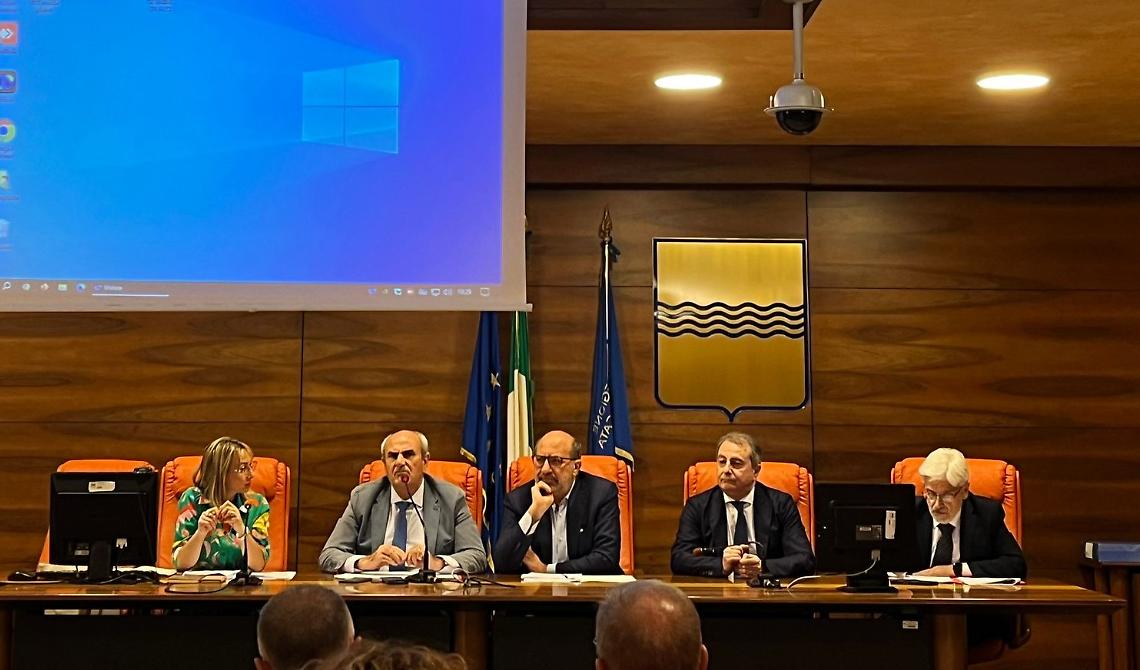 Peste suina africana, la Regione Basilicata è attenta. Latronico rassicura: "Appena lambiti"