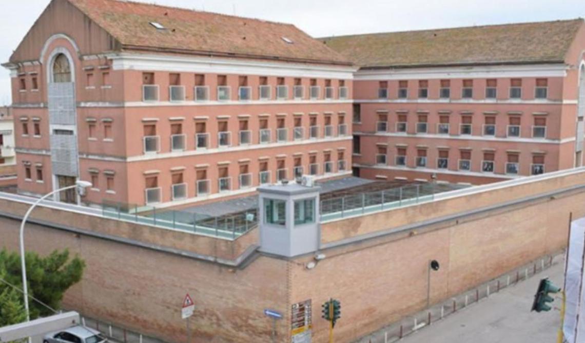 Resta in carcere a Lucera, condannato a 7 anni di reclusione, il 21enne barese che ha violentato brutalmente due ragazzine francesi