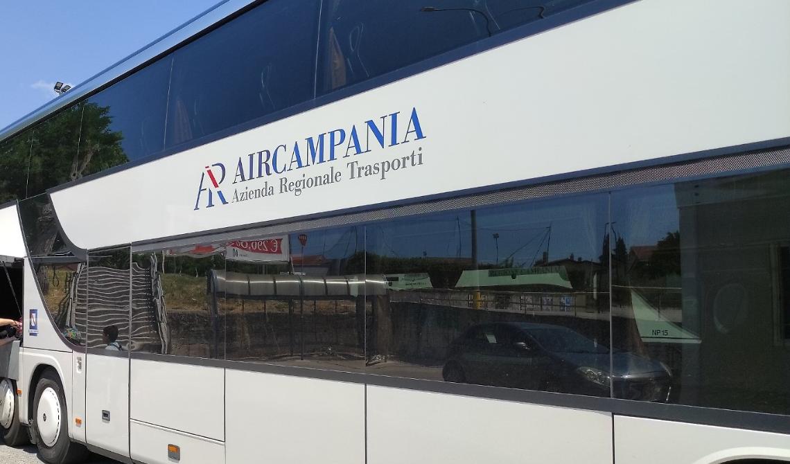 Sfiorata la tragedia su un bus diretto a Foggia per la minaccia di un extracomunitario