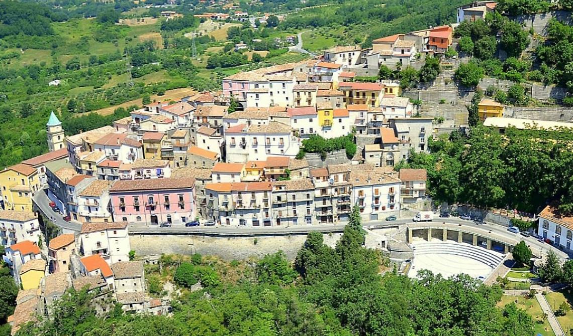A Viggianello un ferragosto da ricordare: boom di turisti e strutture piene 