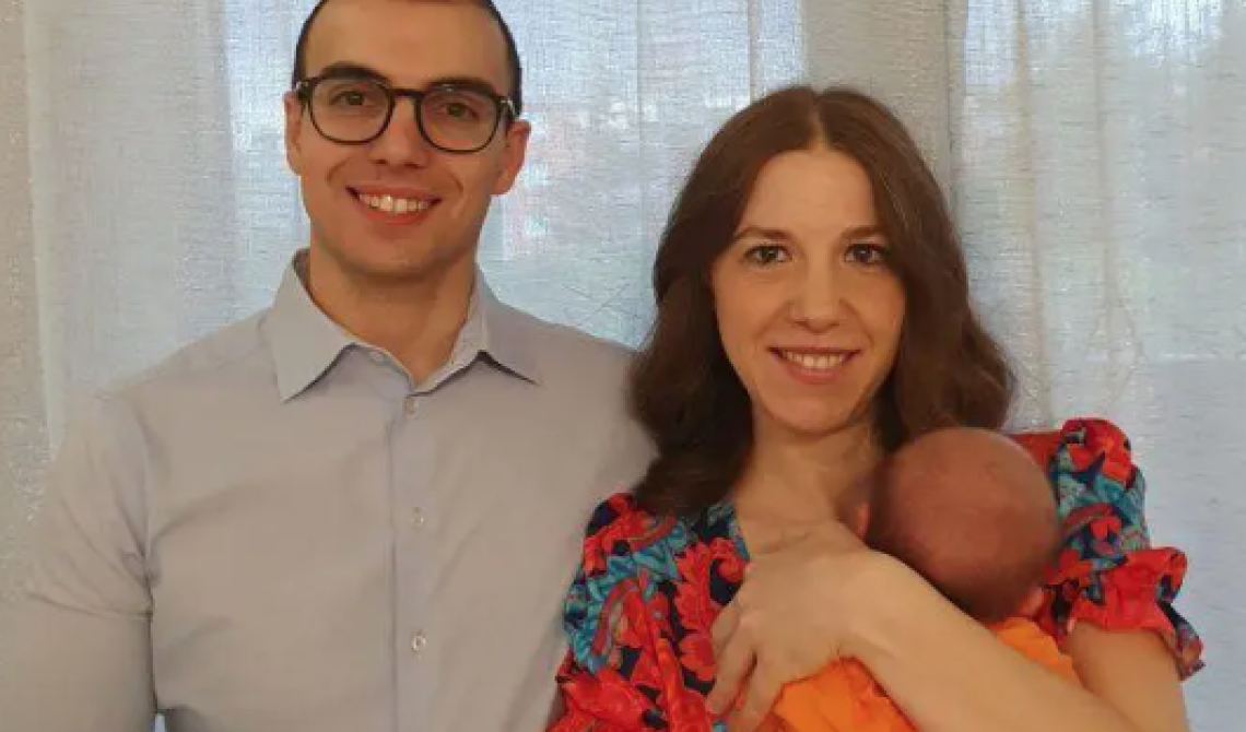 Tra Alberto, di Foggia,  e Olga, di Salerno, l'amore non è un pacco, anche se nato alle Poste
