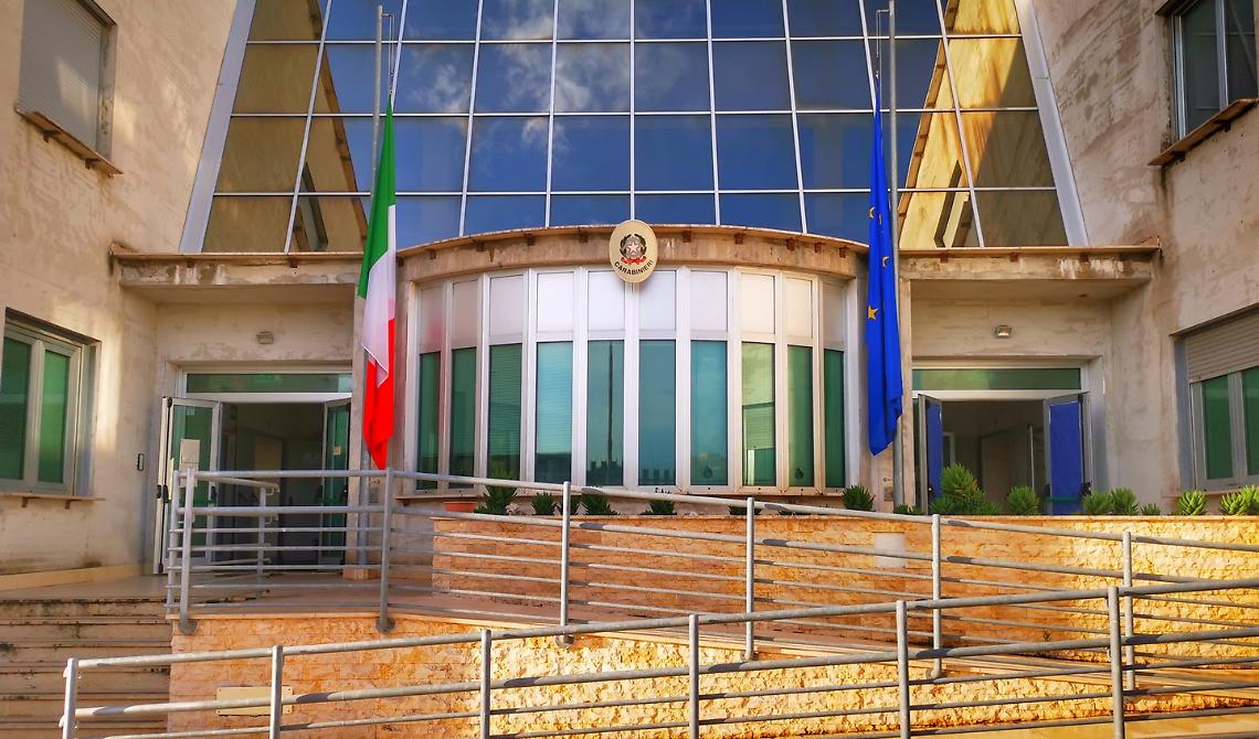 Ladra di profumi di San Severo presa in "fragranza" dai Carabinieri di Termoli dopo aver rubato in una profumeria chic