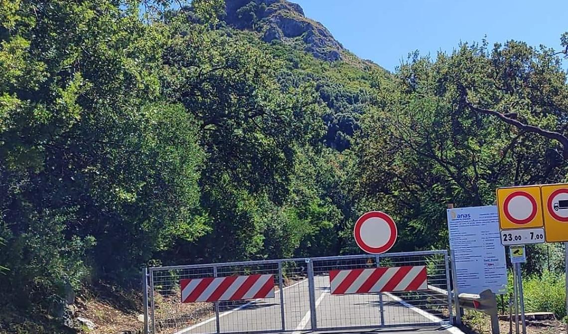 Nuova chiusura della SS 18 a Castrocucco: operatori turistici in allarme