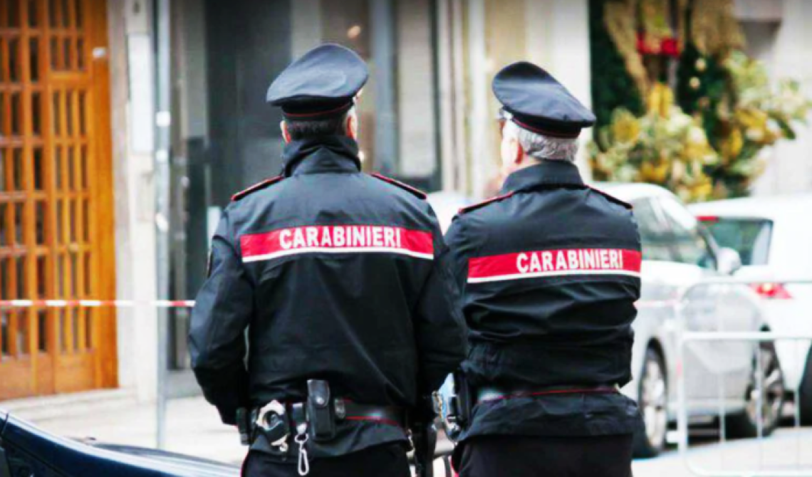 Maltrattamenti, lesioni ed estorsione nei confronti della madre: nei guai un 23enne di Matera